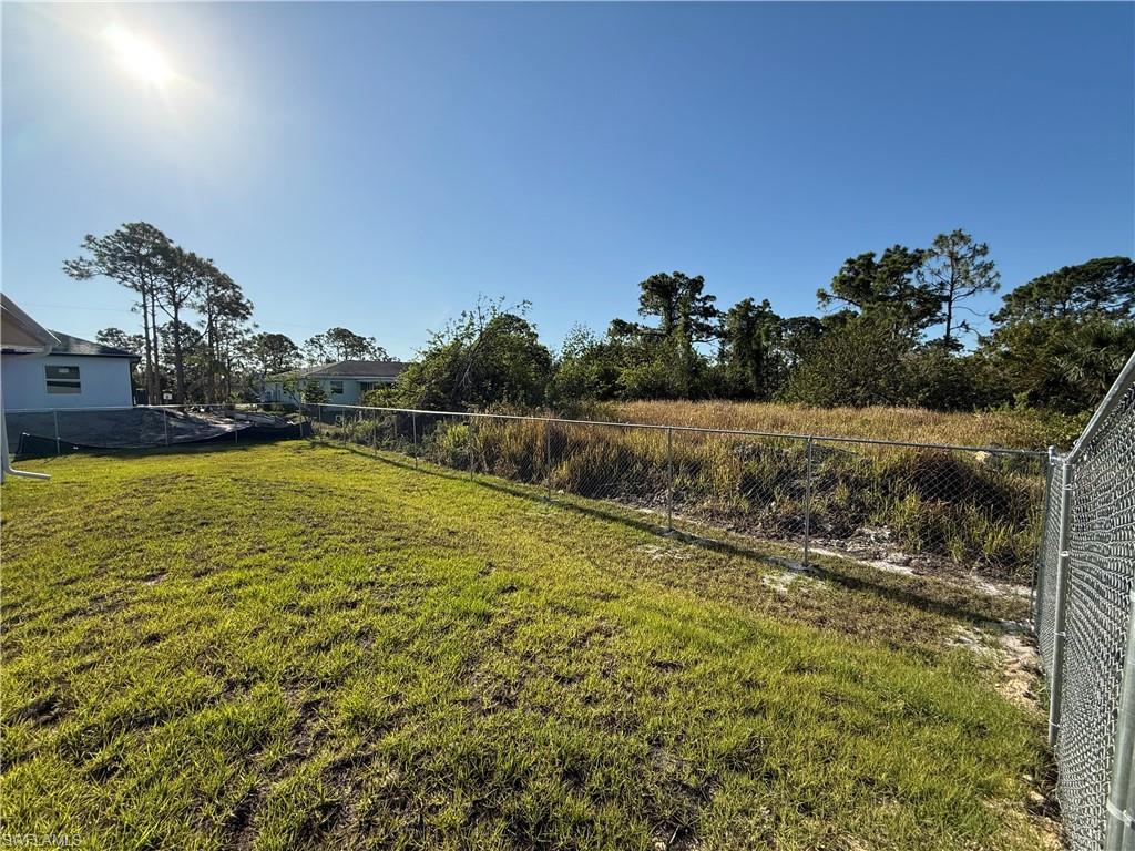 917 Graystone Ave Property Photo 11