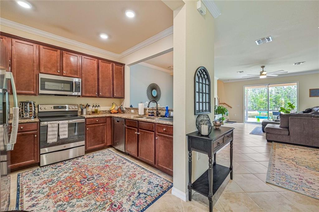 10224 Via Colomba Cir Property Photo 3