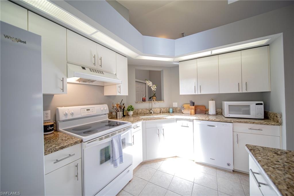 25431 Fairway Dunes Ct Property Photo 5