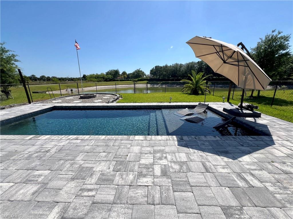 10293 Silver Pond Ln Property Photo 2
