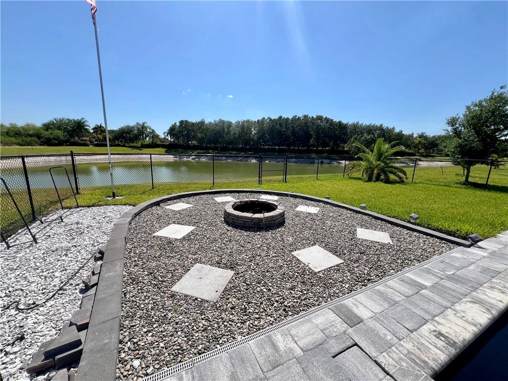 10293 Silver Pond Ln Property Photo 7