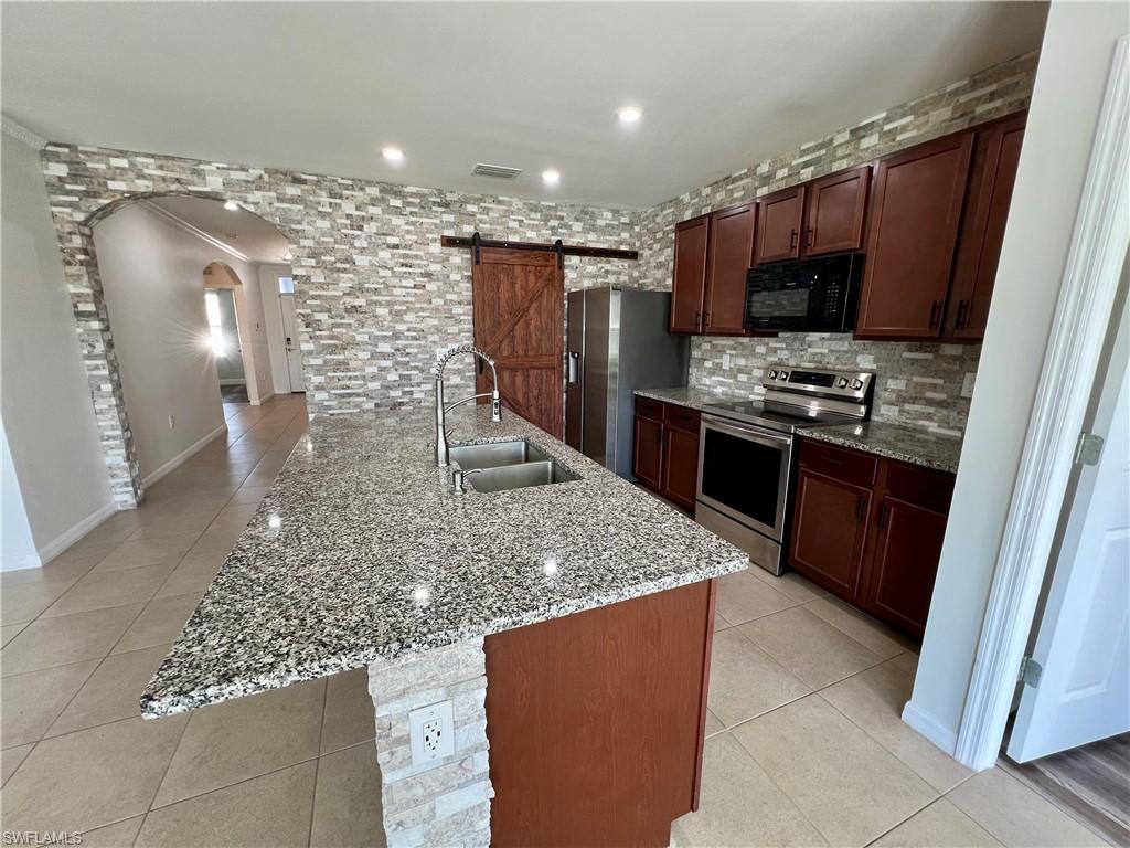 10293 Silver Pond Ln Property Photo 18