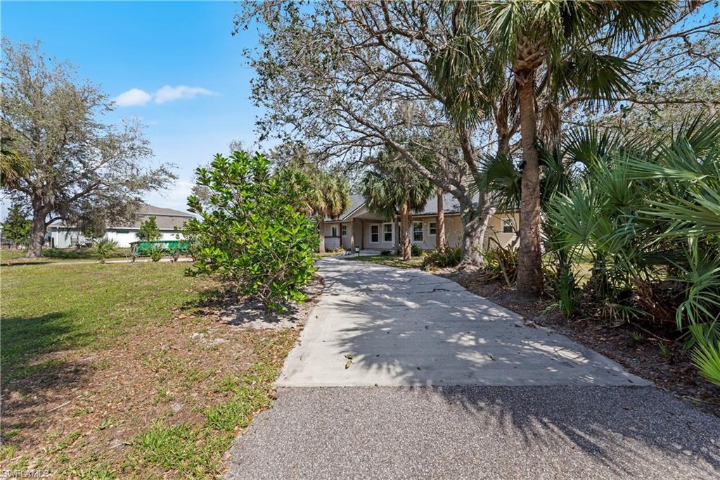 12151 Blasingim Rd Property Photo 3