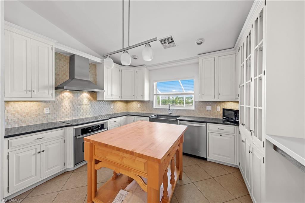 12151 Blasingim Rd Property Photo 17