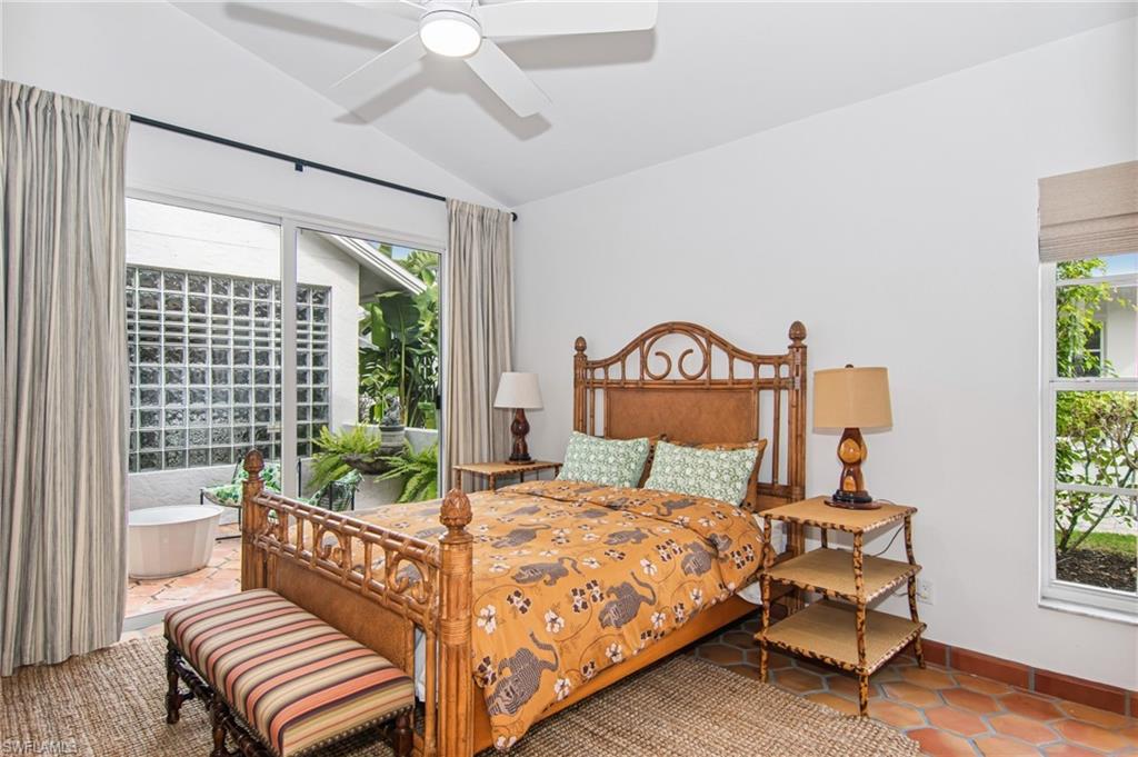 234 Edgemere Way E Property Photo 15