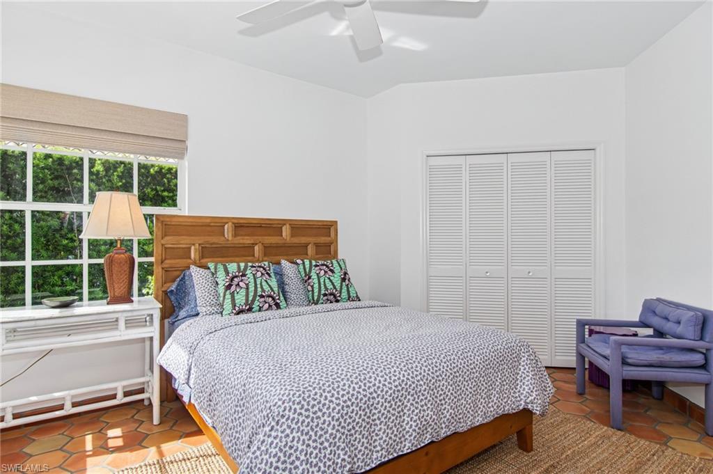 234 Edgemere Way E Property Photo 19