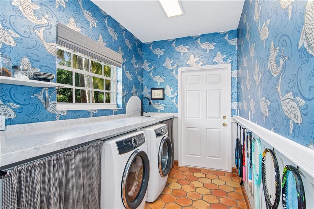 234 Edgemere Way E Property Photo 23