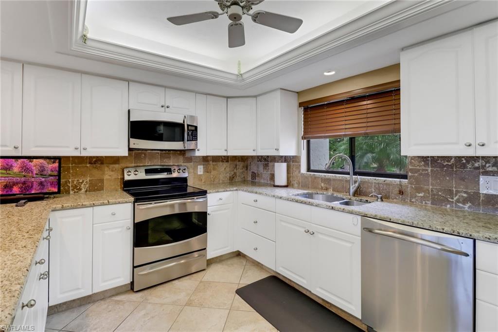 4811 S Landings Dr # 202 Property Photo 2