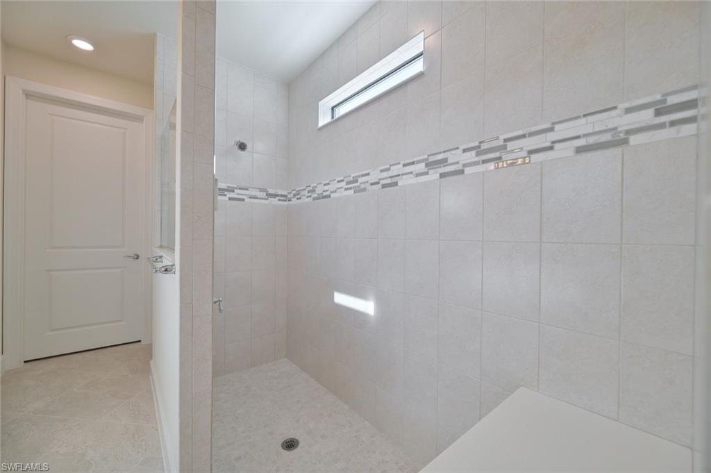 19292 Aqua Shore Dr Property Photo 10