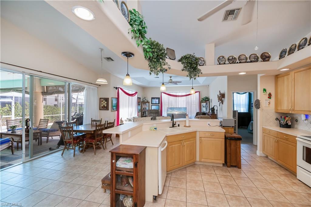 1216 Sw 54th Ln Property Photo 12