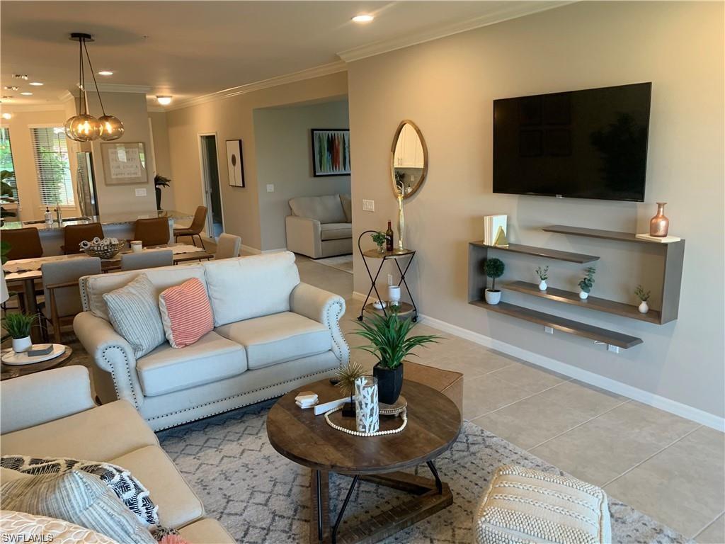 9433 Benvenuto Ct # 101 Property Photo 4