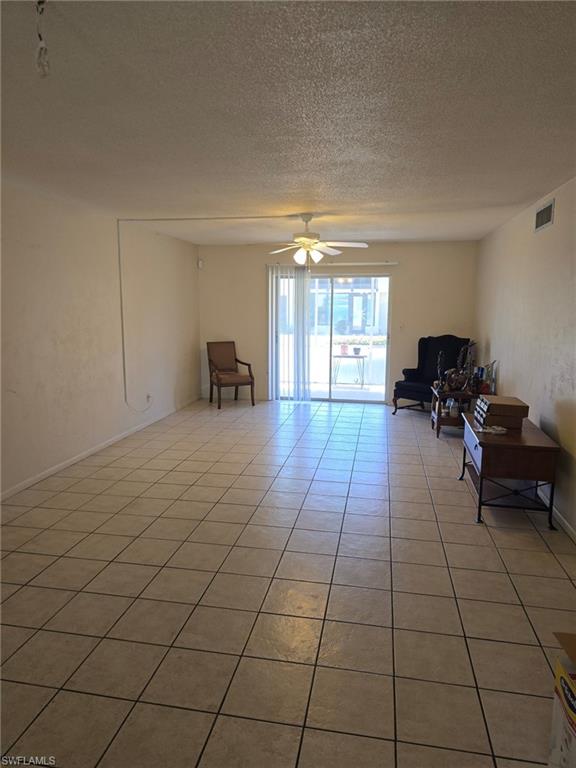 198 Joel Blvd # 4 Property Photo 2