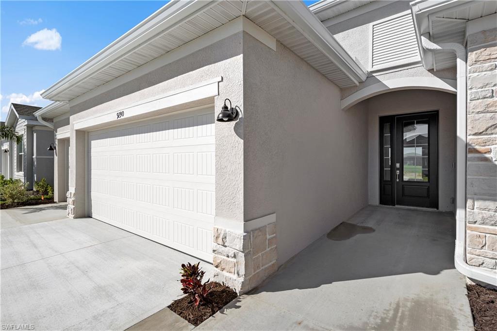 9317 Aqua Overlook Ct Property Photo 3