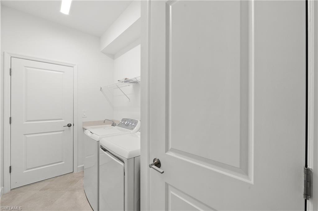 9317 Aqua Overlook Ct Property Photo 9
