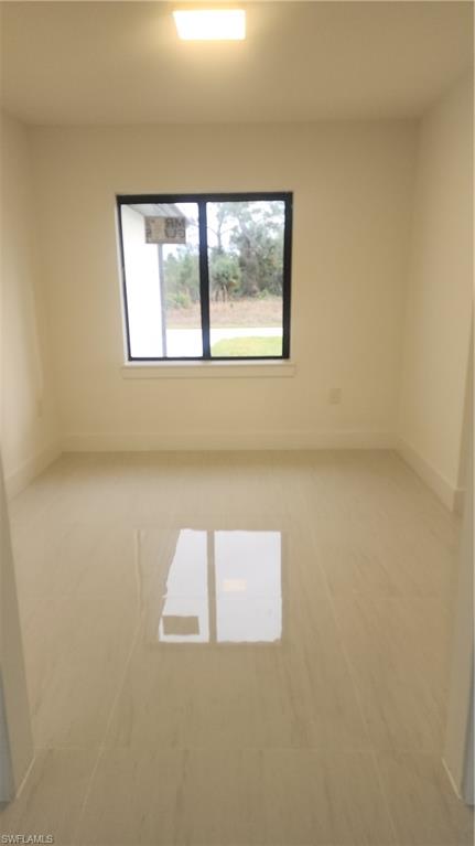 915 Panda Dr Property Photo 8