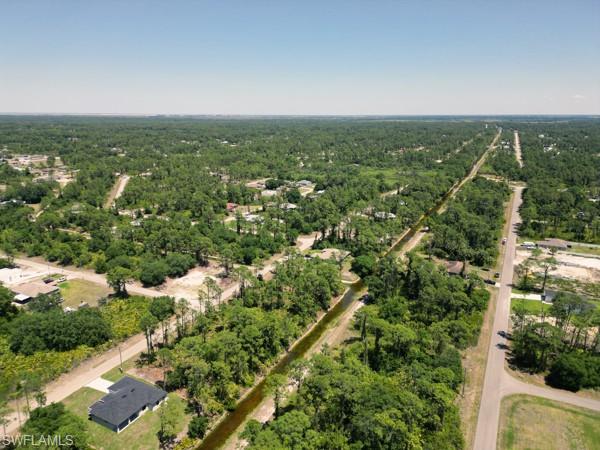 843 Ashland St E Property Photo 6