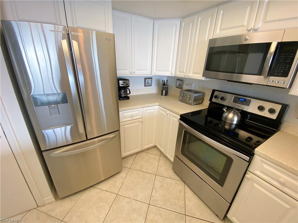 17170 Harbour Point Dr 734 Property Photo 7