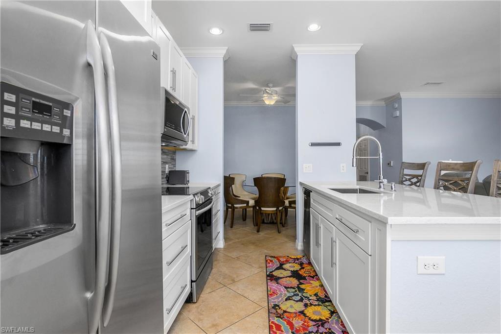 9719 Acqua Ct # 241 Property Photo 7