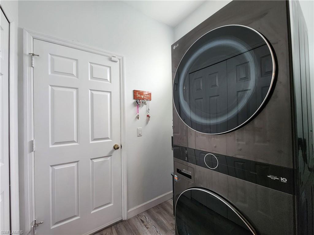 10700 Aqua Surf Ct Property Photo 28