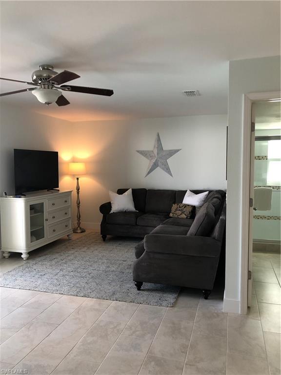 411 Sw 34th Ter Property Photo 13