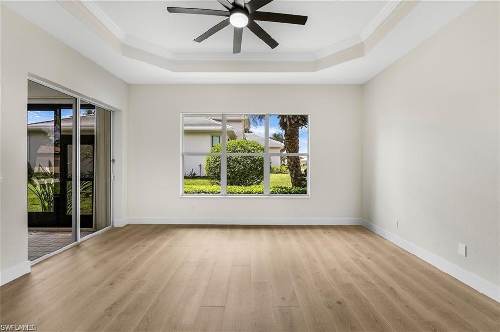 11001 Sea Tropic Ln Property Photo 9