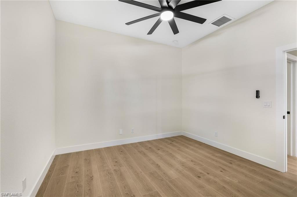 11001 Sea Tropic Ln Property Photo 11