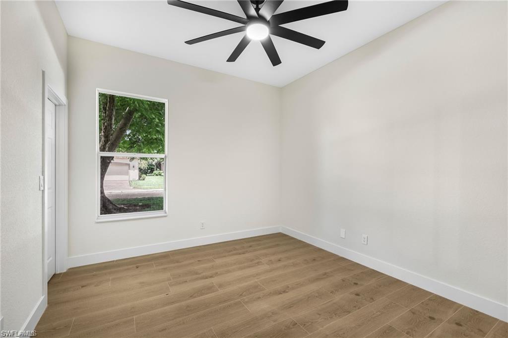 11001 Sea Tropic Ln Property Photo 12