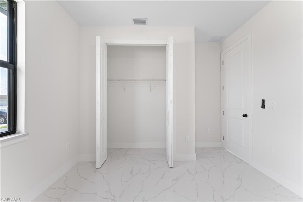 5327 Beauty St Property Photo 17