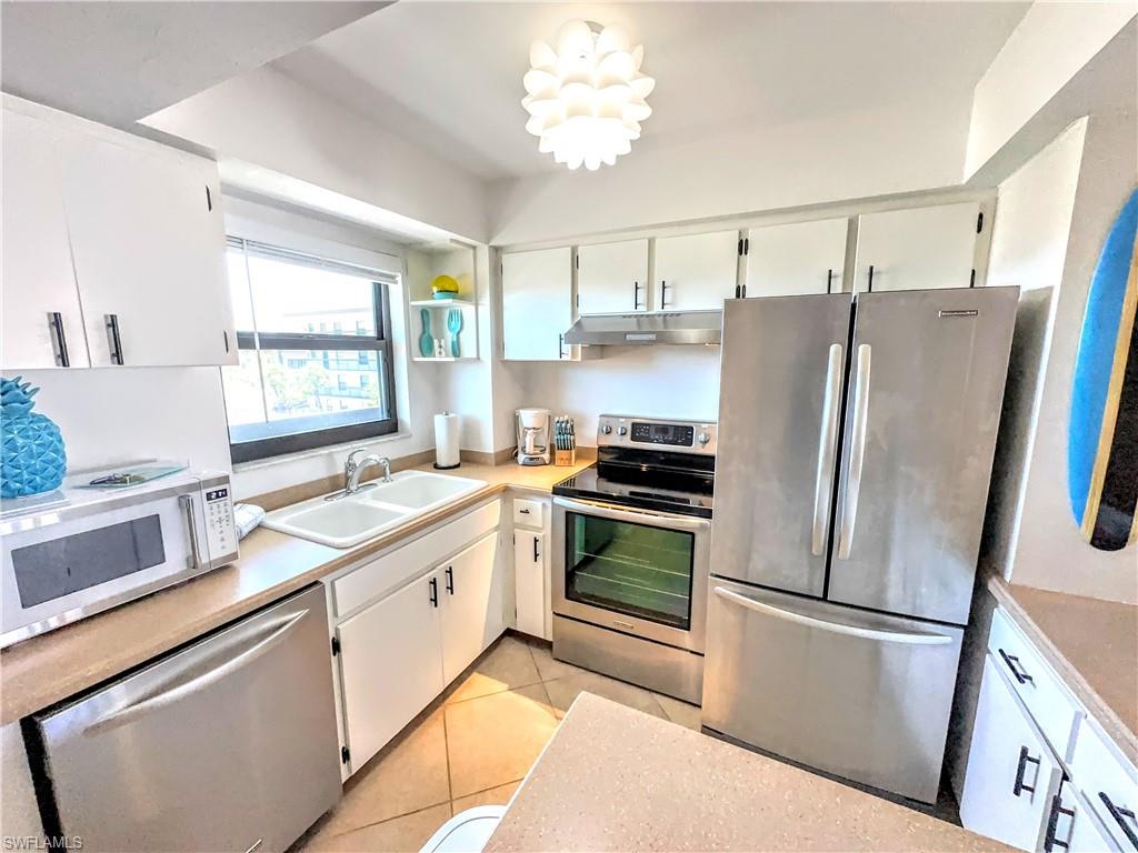 995 Anglers Cv # N404 Property Photo 5