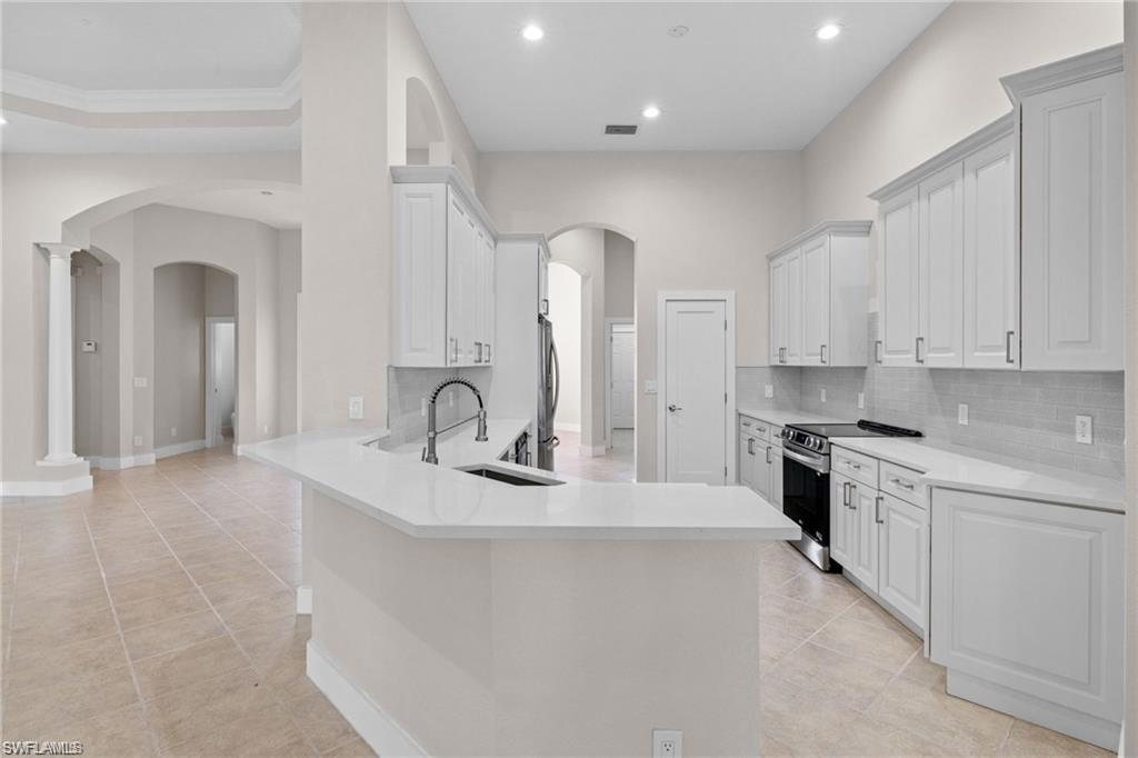 16192 Coco Hammock Way Property Photo 3