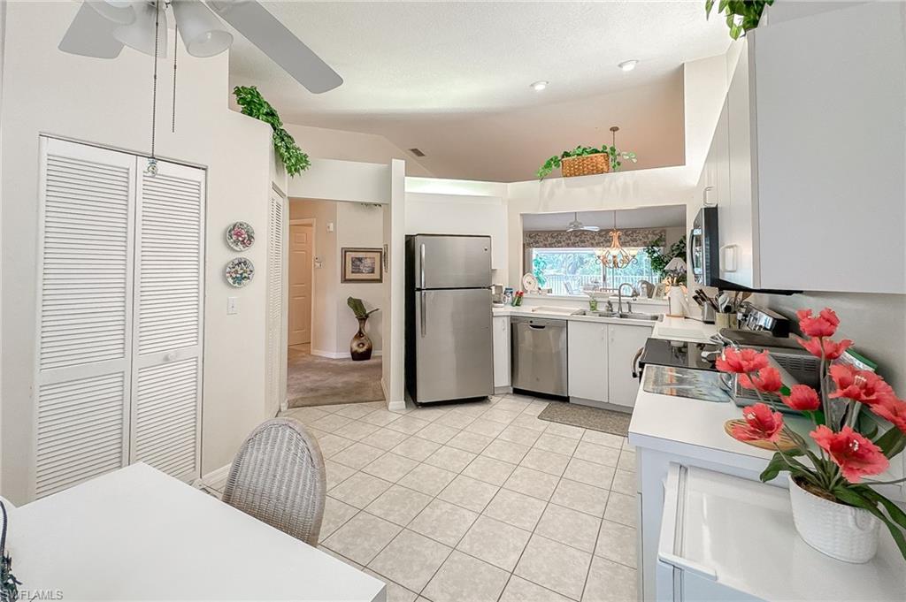 888 Woodshire Ln # L8 Property Photo 32