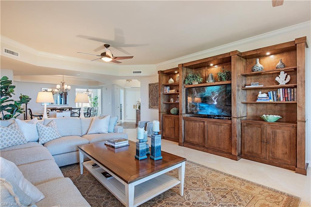 7117 Pelican Bay Blvd # 906 Property Photo