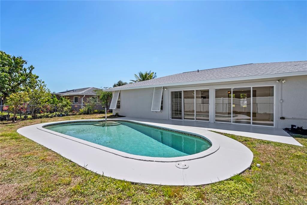 6874 Carmelle Dr Property Photo 1