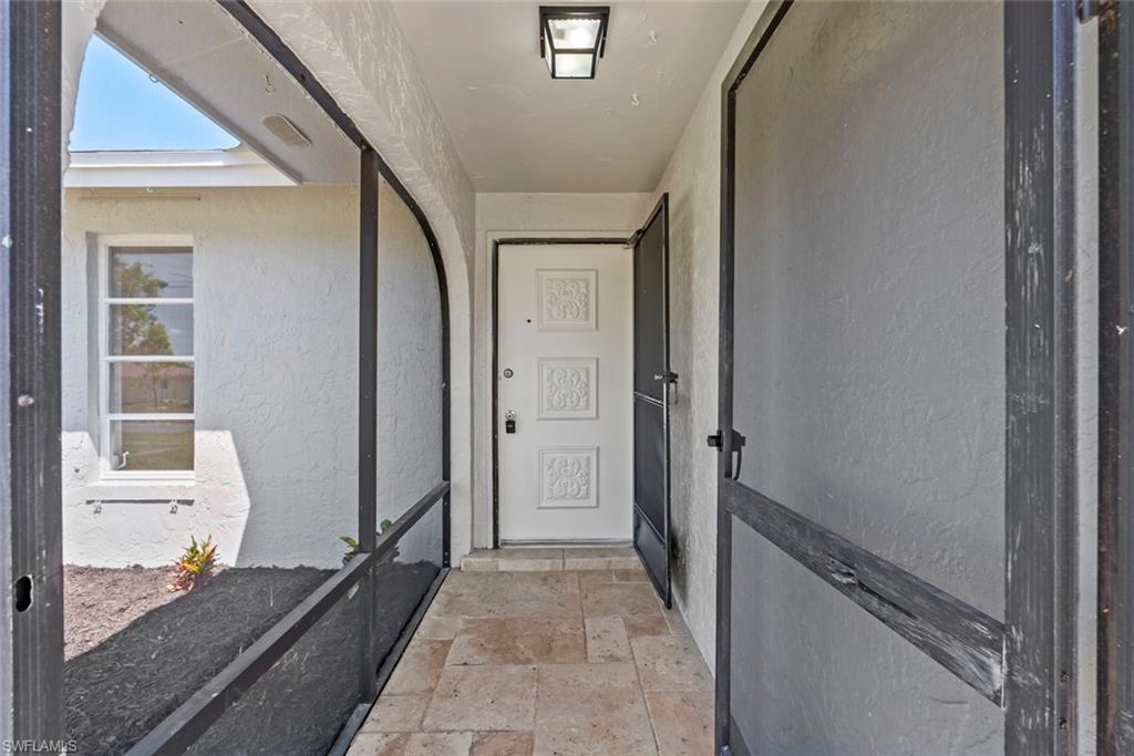 6874 Carmelle Dr Property Photo 7