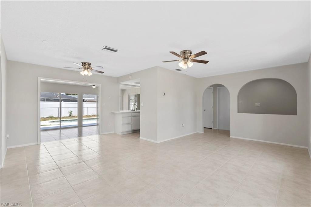 6874 Carmelle Dr Property Photo 9