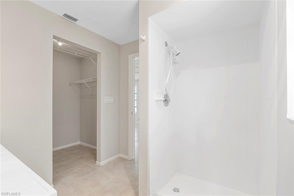 6874 Carmelle Dr Property Photo 17
