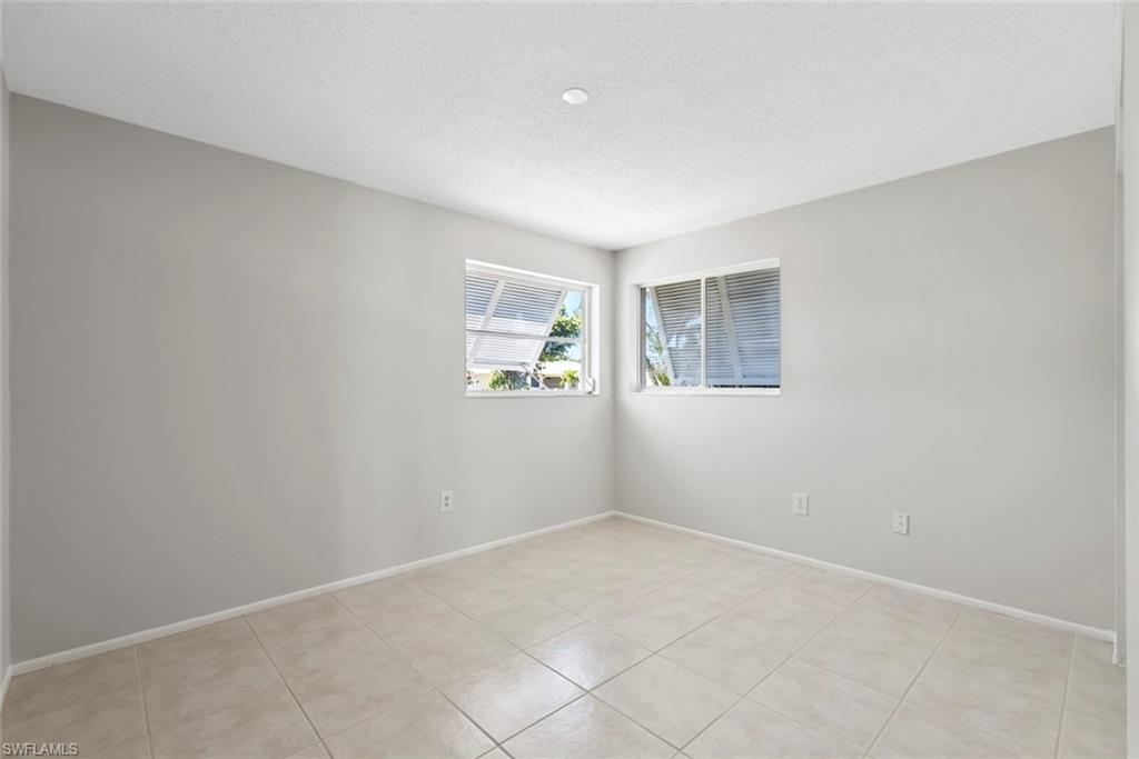 6874 Carmelle Dr Property Photo 19