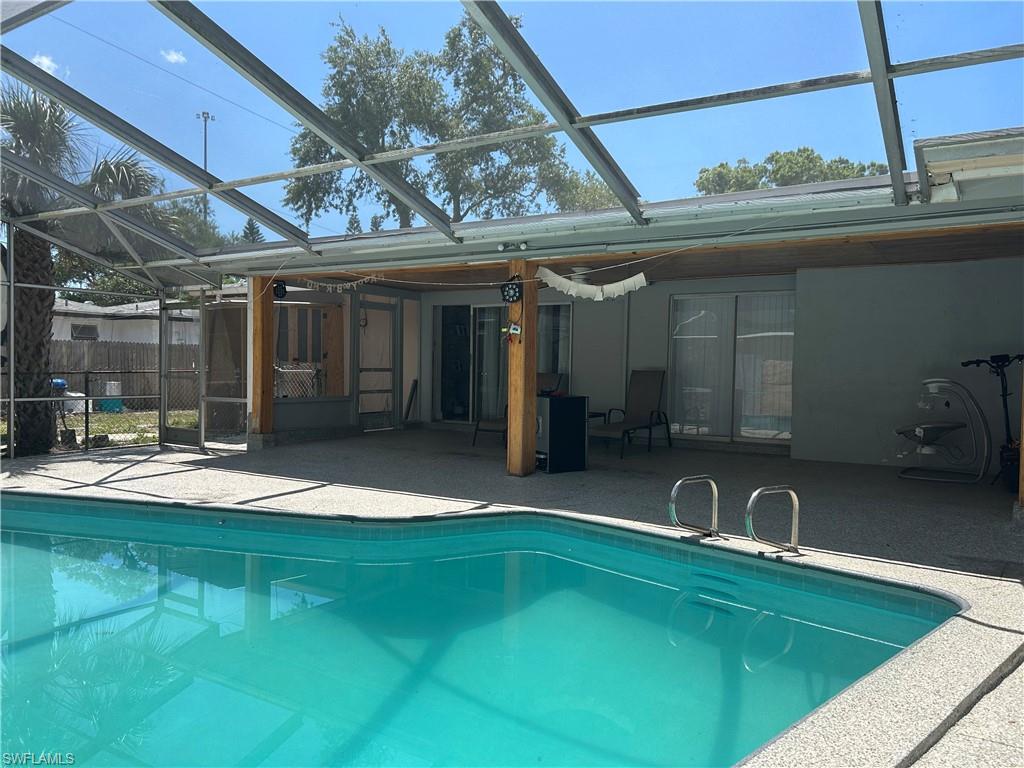 187 Louise St Property Photo 8