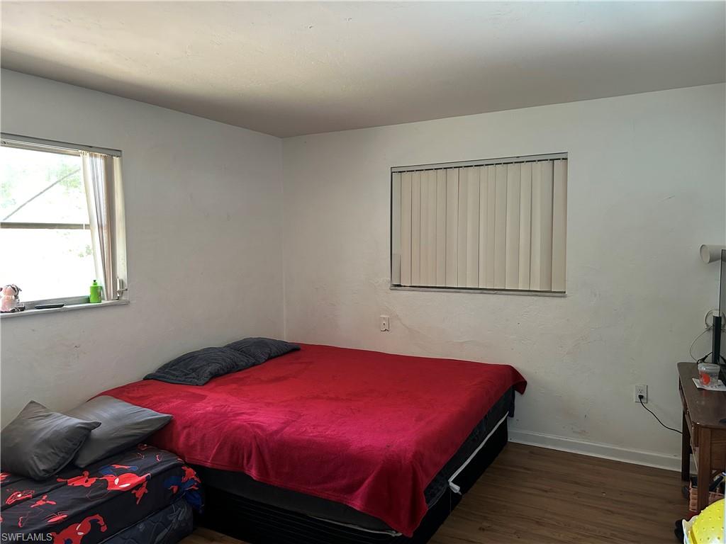 187 Louise St Property Photo 27