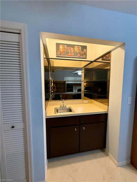 4802 Lakewood Blvd Property Photo 8