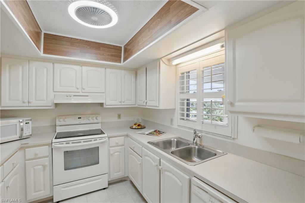 5467 Rattlesnake Hamm Rd # 301 Property Photo 5