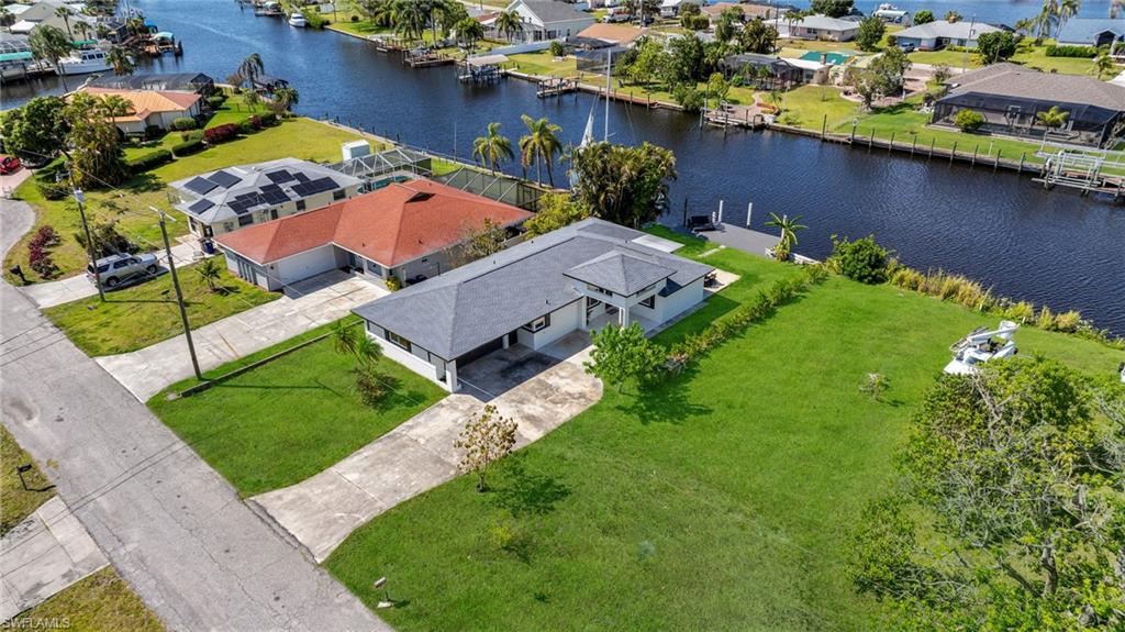 2106 E Tobago Cir Property Photo 2