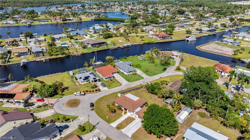 2106 E Tobago Cir Property Photo 4