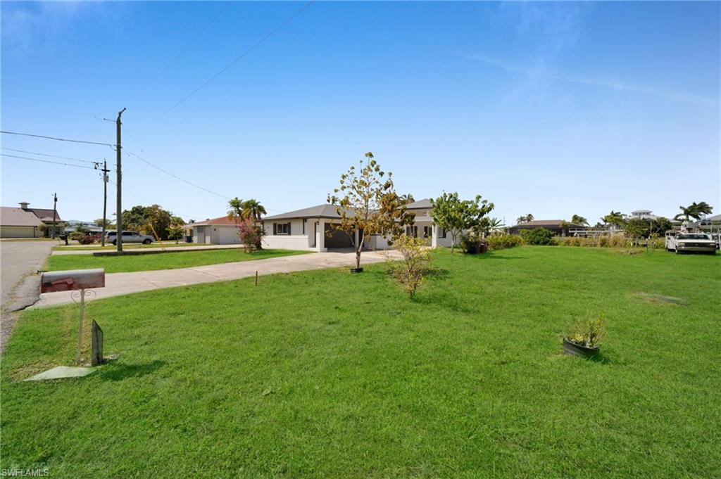 2106 E Tobago Cir Property Photo 8
