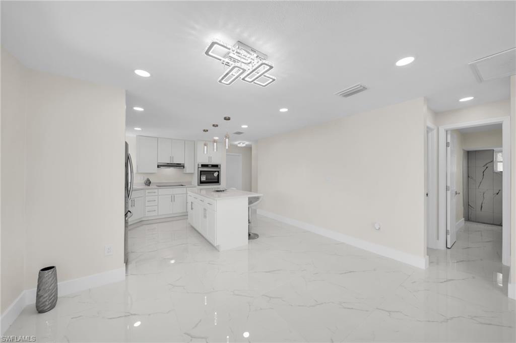 2106 E Tobago Cir Property Photo 15