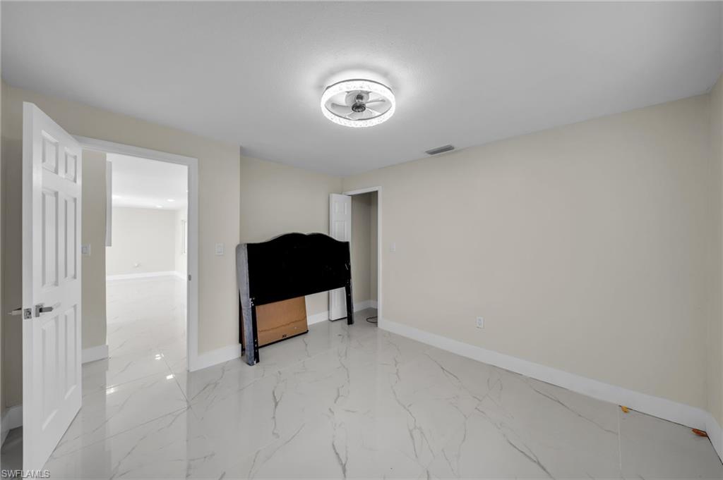 2106 E Tobago Cir Property Photo 30