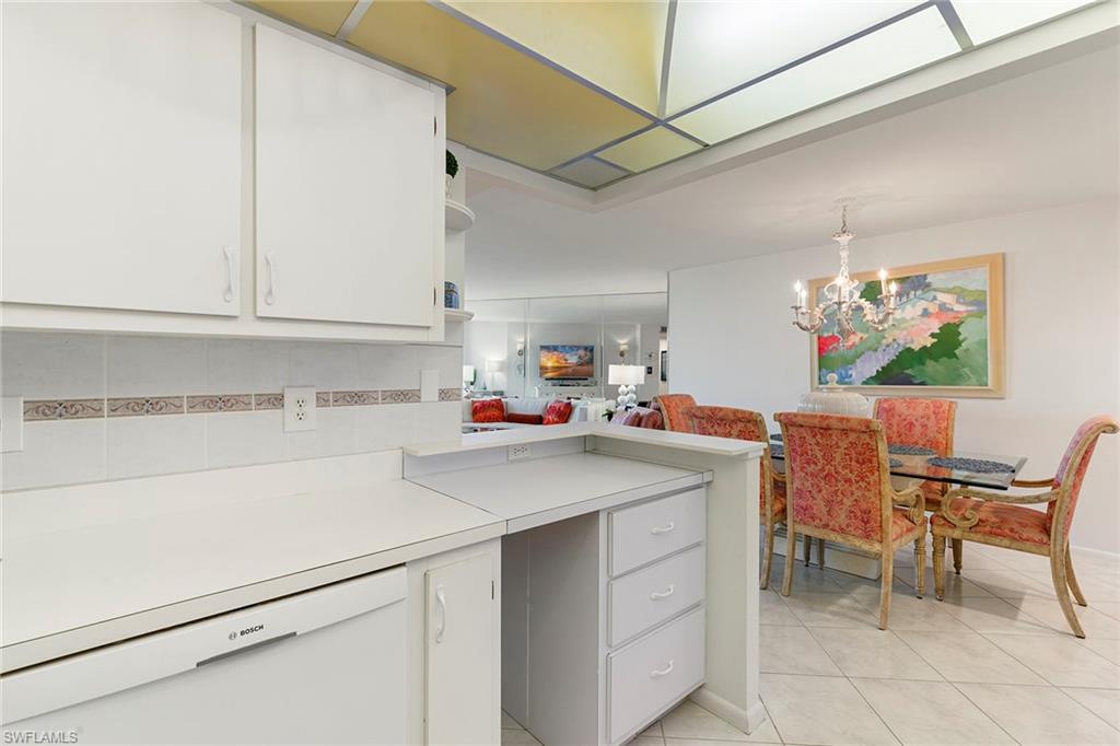 440 Seaview Ct # 1208 Property Photo 17