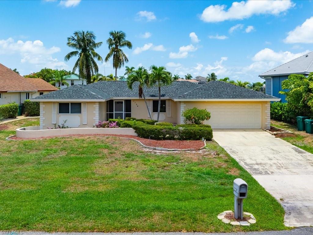 1104 Gayer Way Property Photo 3