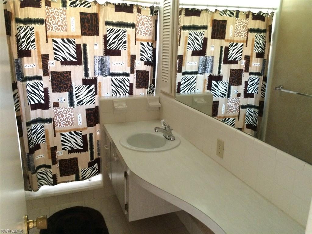 1104 Gayer Way Property Photo 18