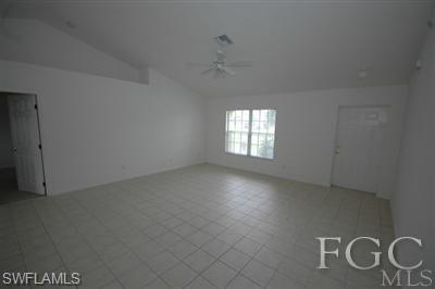 209 Se 19th Ln Property Photo 2